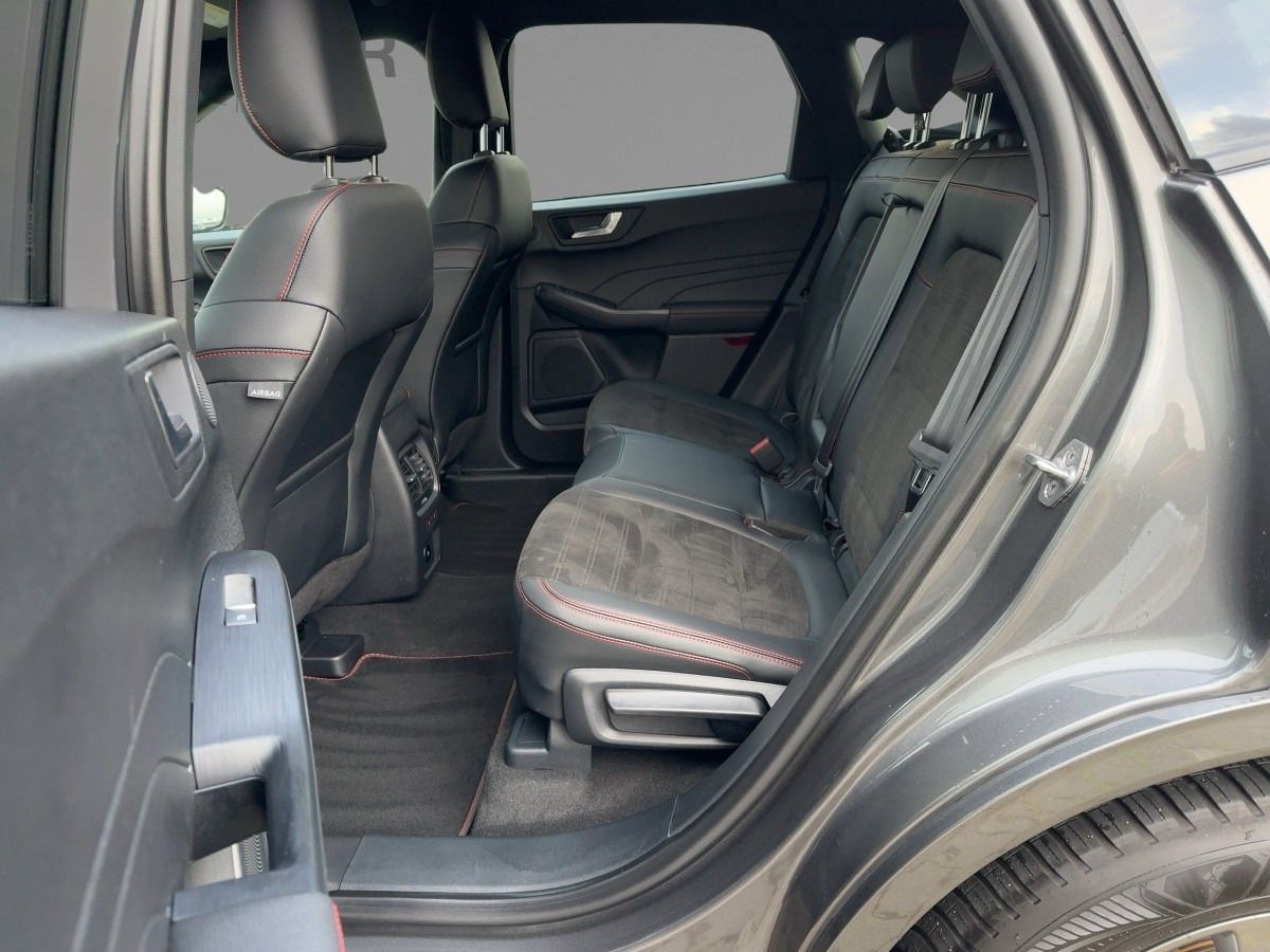 Ford Kuga ST-Line - Samsaru's Car Outlet