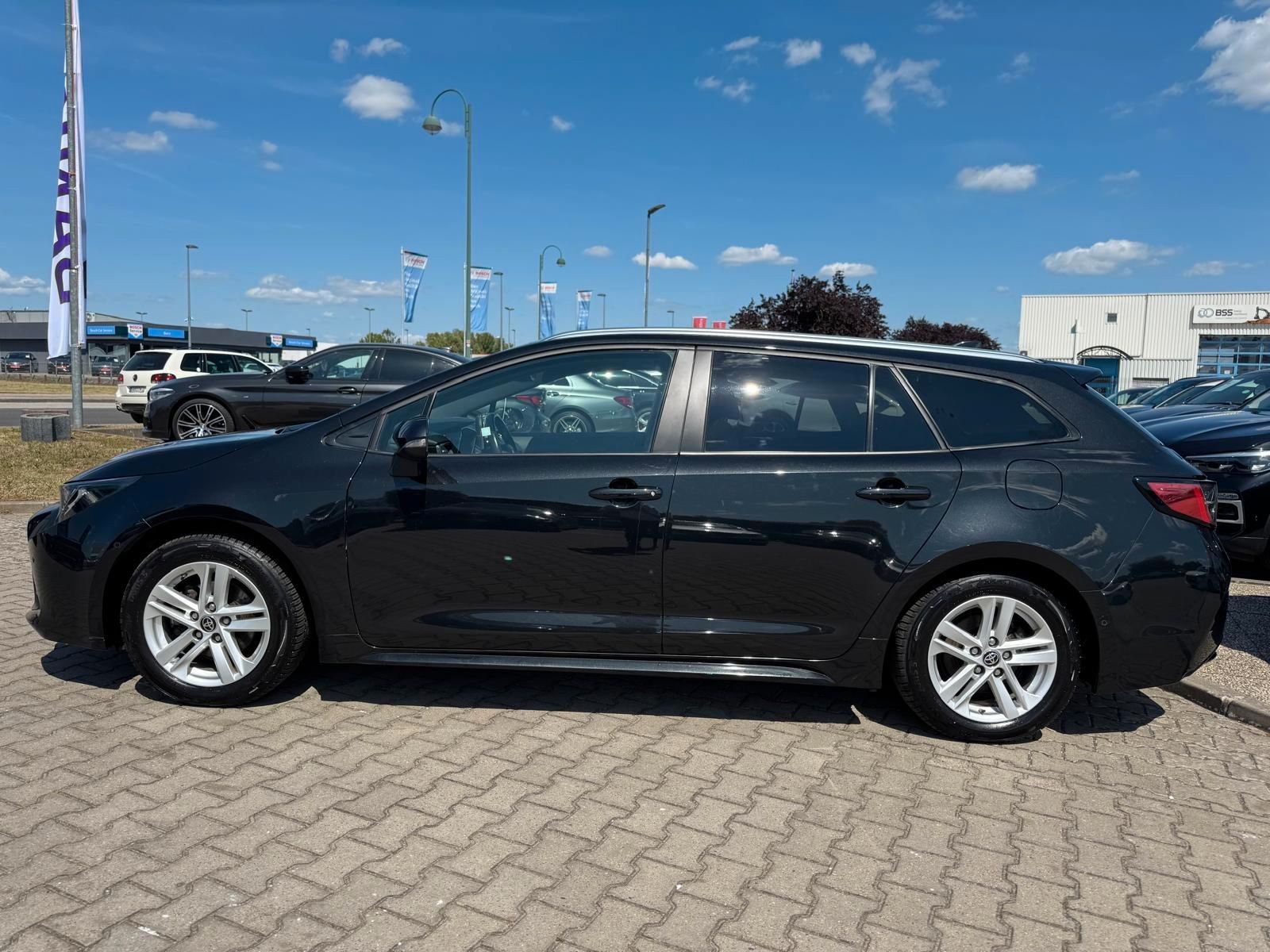 Toyota Corolla Touring Sports Hybrid Business Edition - Samsaru's Car Outlet