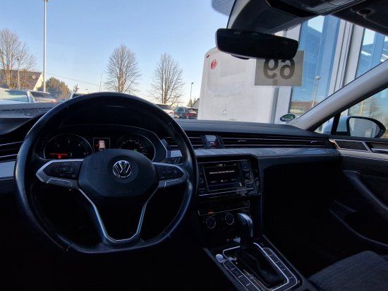 Volkswagen Passat Variant 1.6 TDI Business - Samsaru's Car Outlet