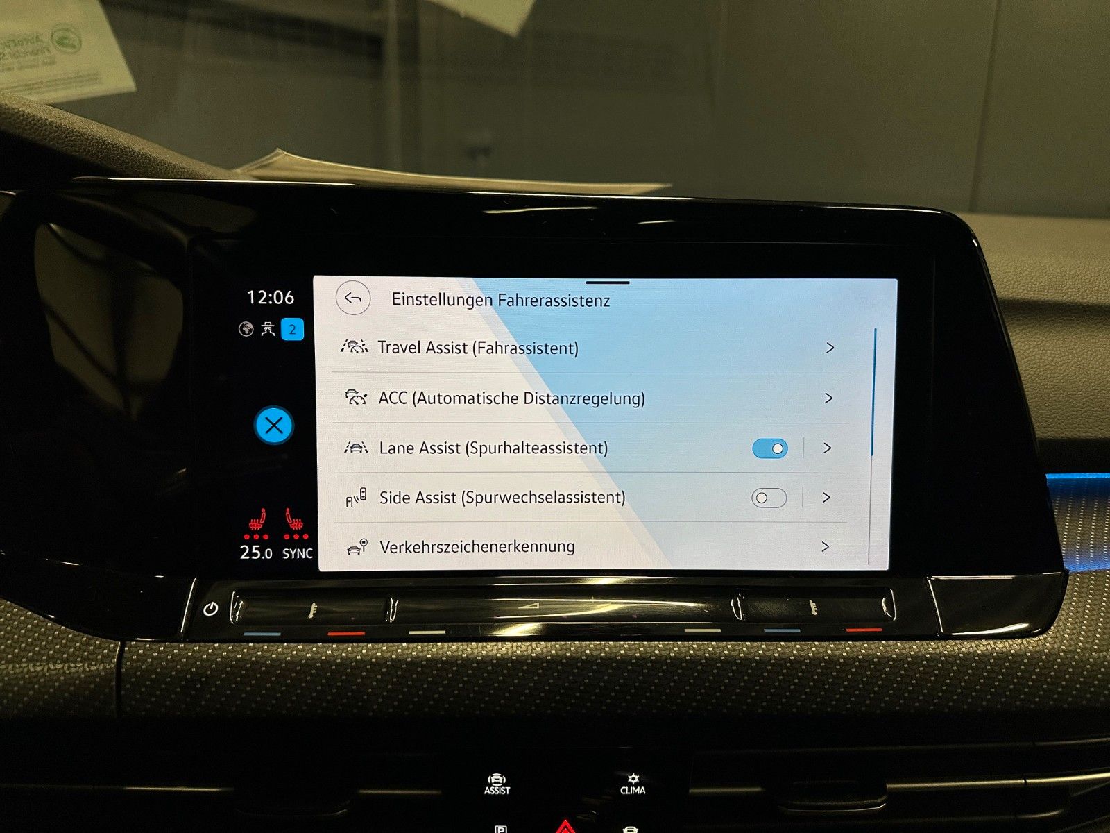 Volkswagen Golf Variant R-Line 4Motion*PANORAMA*AHK*Standhz