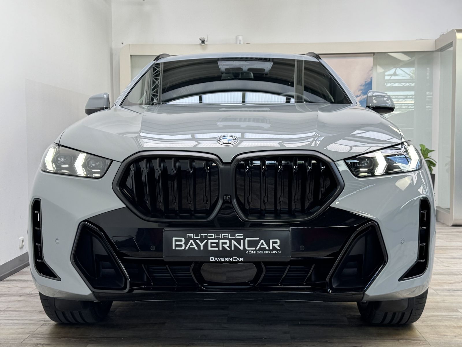 BMW X6 xDrive40d M Sport Pro - Samsaru's Car Outlet