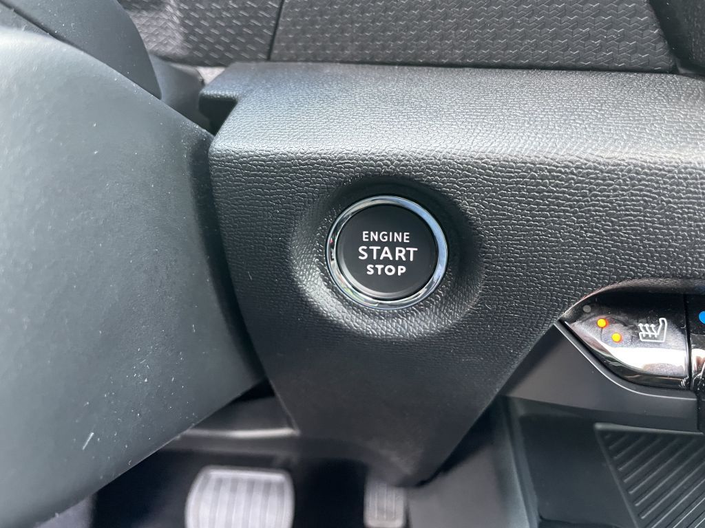 Citroën C4 BlueHDi 130 Stop&Start EAT8 SHINE
