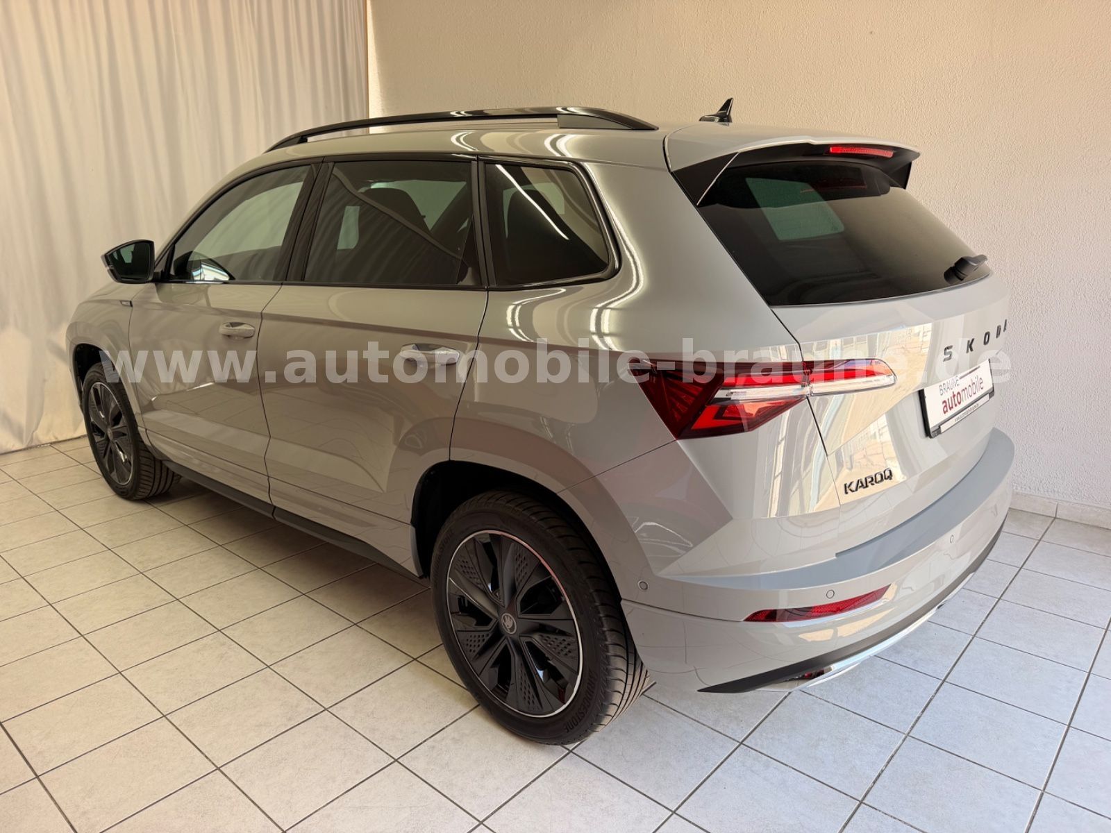 Skoda Karoq 1.5TSI DSG SPORT*PANO*SOUND*360*ASSIST*AHK