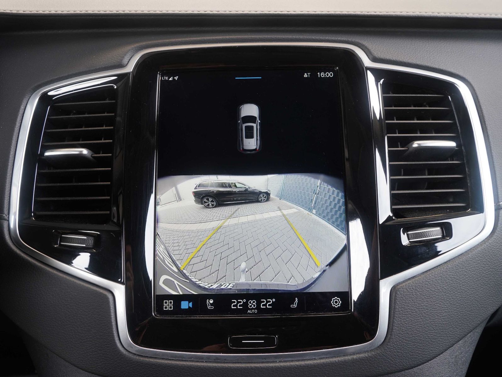 Volvo XC90 B5 D AWD Plus Bright FOUR-C/AHK/7-SITZE
