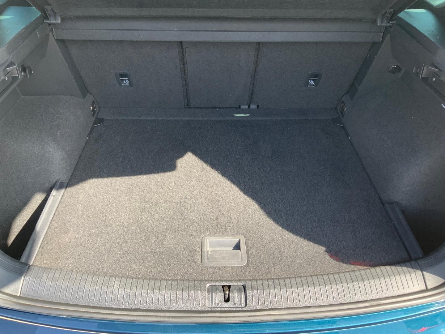 Volkswagen Tiguan Active 2.0 TDI DSG - Samsaru's Car Outlet