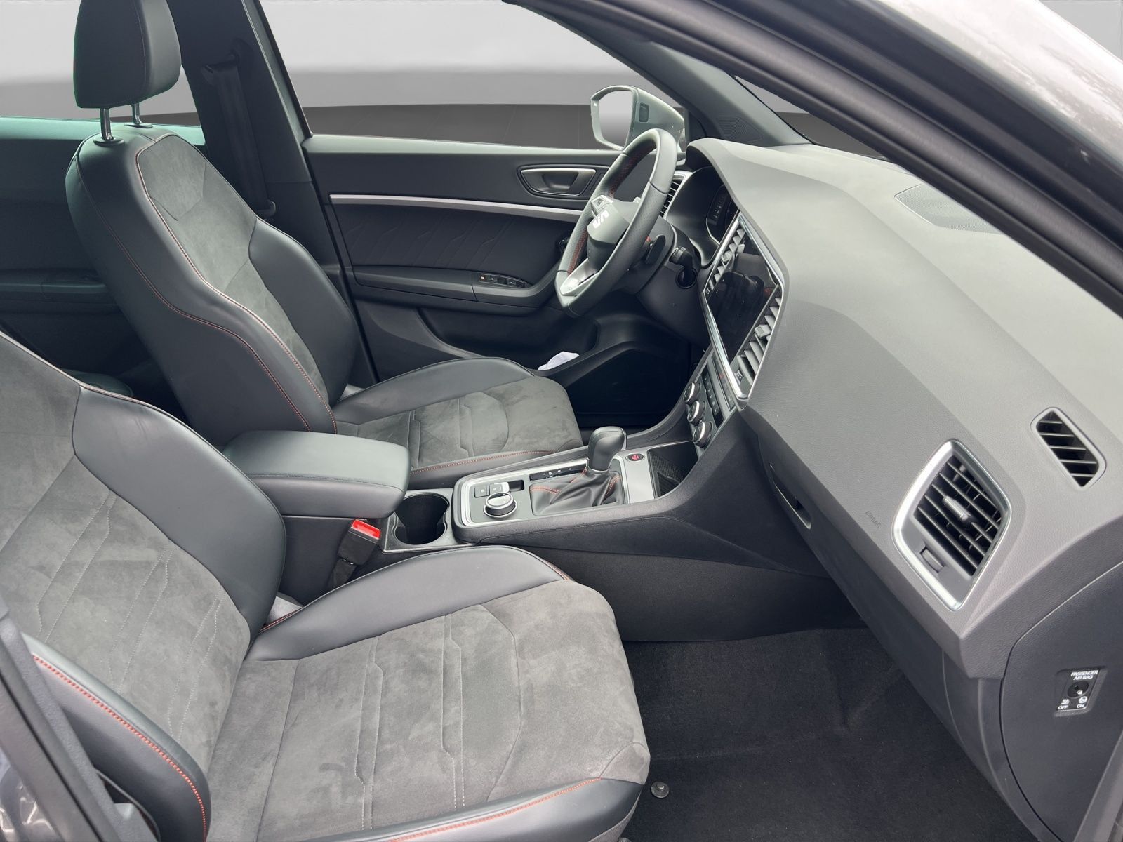 Seat Ateca 2.0 TDI DSG FR NAVI AHK ACC PARKLENK