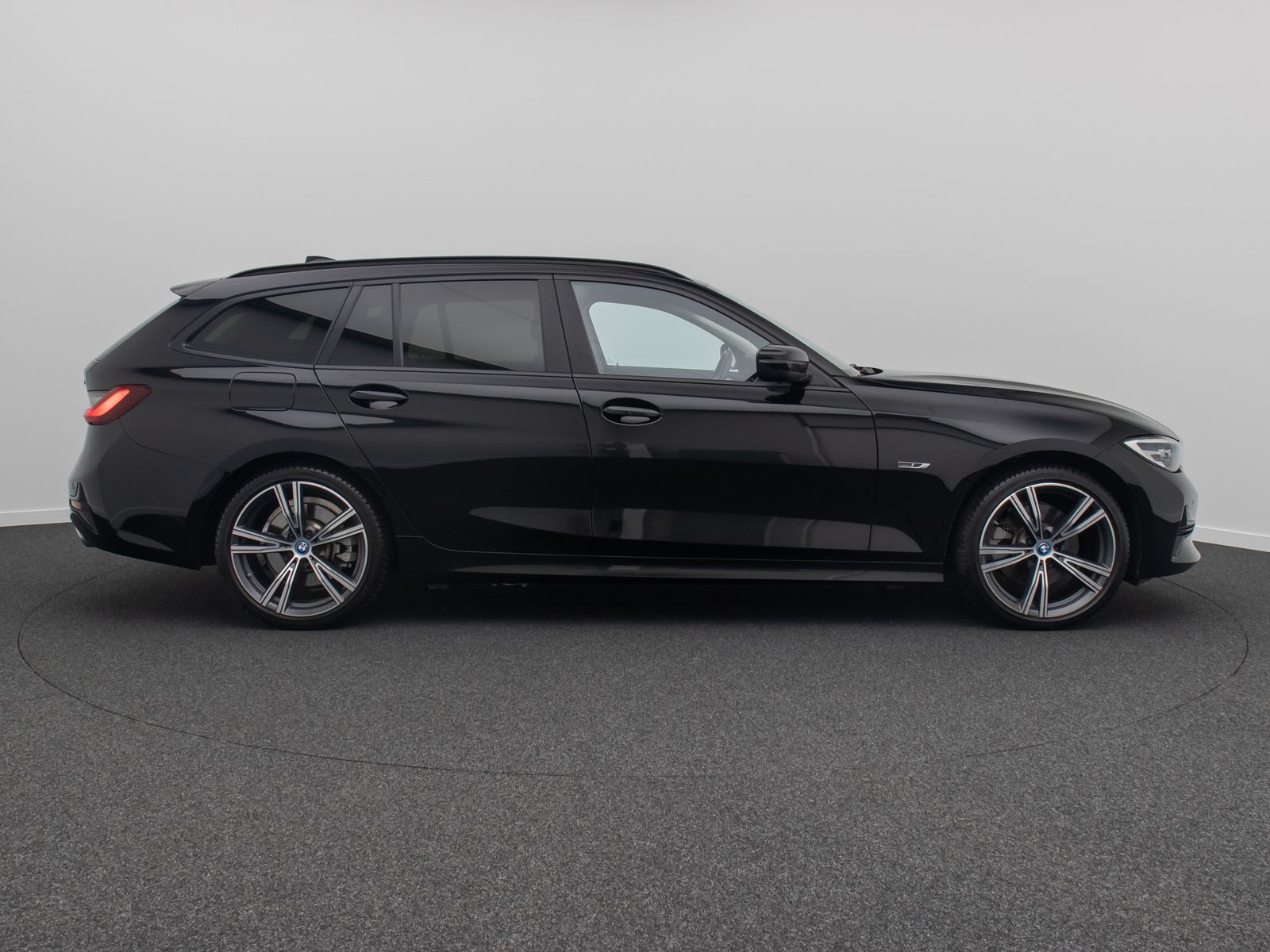 BMW 320e - Samsaru's Car Outlet