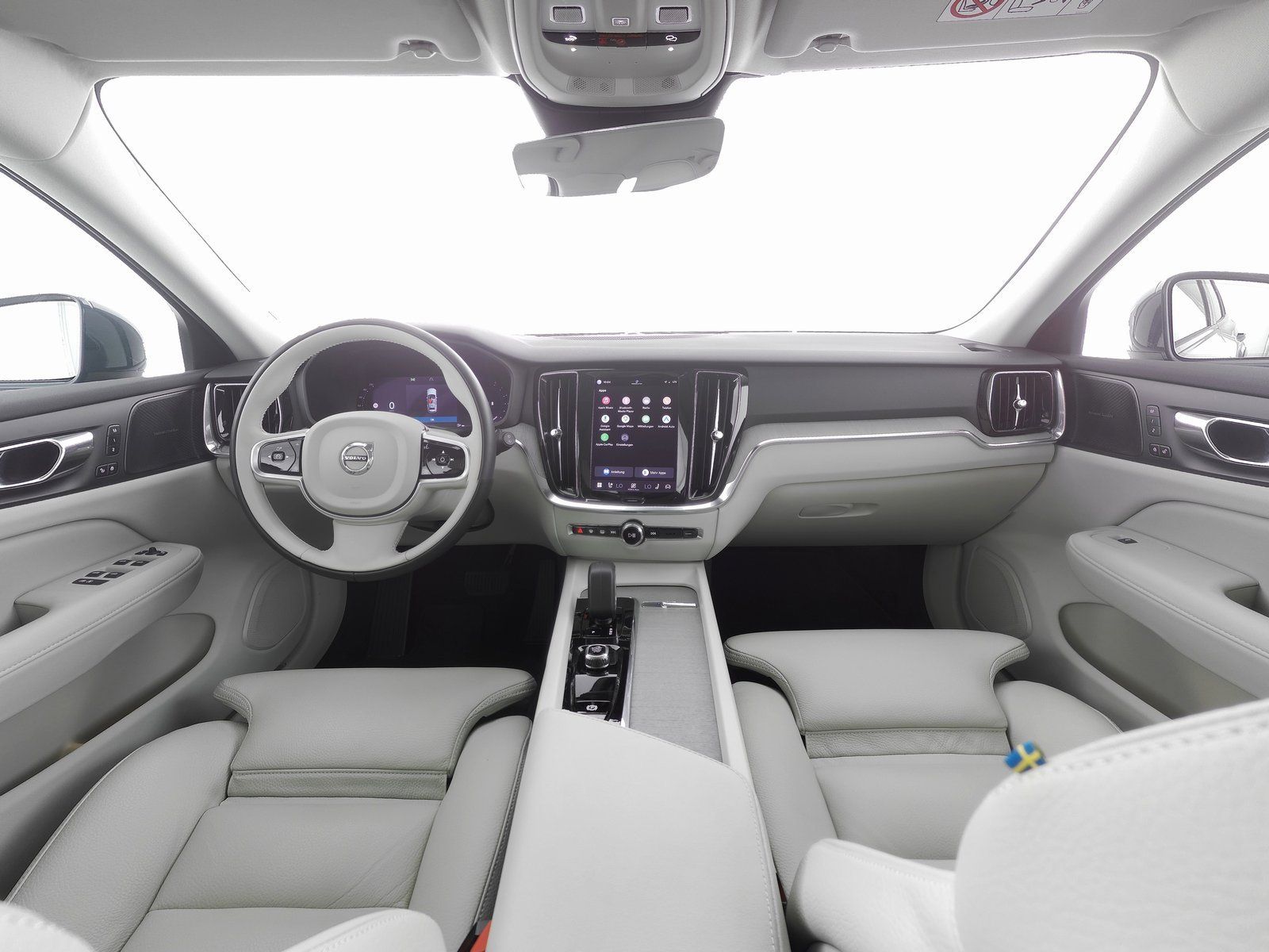 Volvo V60 CC B4 AWD Plus SONDERFINANZIERUNG 1,99%*