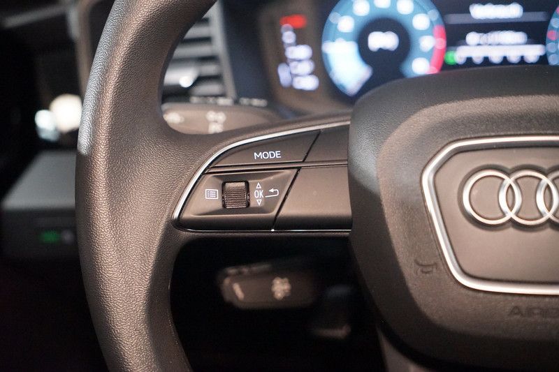 Audi A1 1.5 35 TFSI Sportback S-tronic*Kamera*Navi*DA