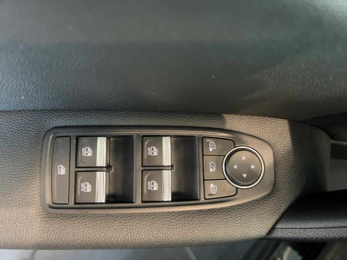 Renault Captur TCe 130 EDC Intens - Samsaru's Car Outlet