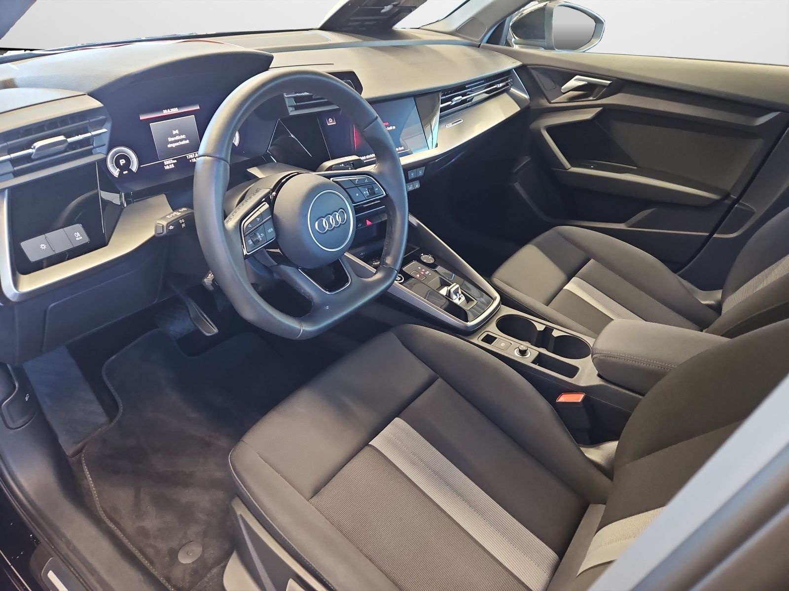 Audi A3 Sportback 40 TFSI e S tronic Advanced - Samsaru's Car Outlet