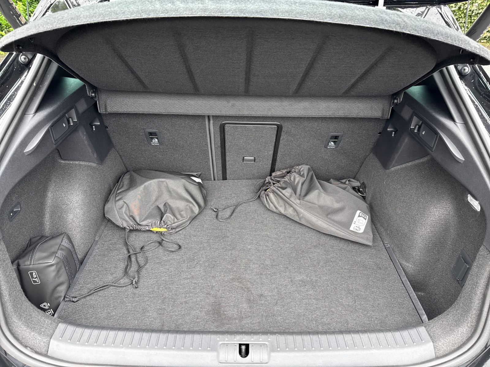 Cupra Formentor VZ Tribe Edition 1.4 e-HYBRID AHK. RFK