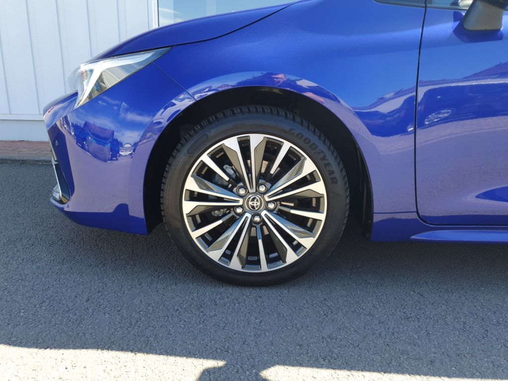 Toyota Corolla 1.8 Hybrid Touring Sports Team Deutschla