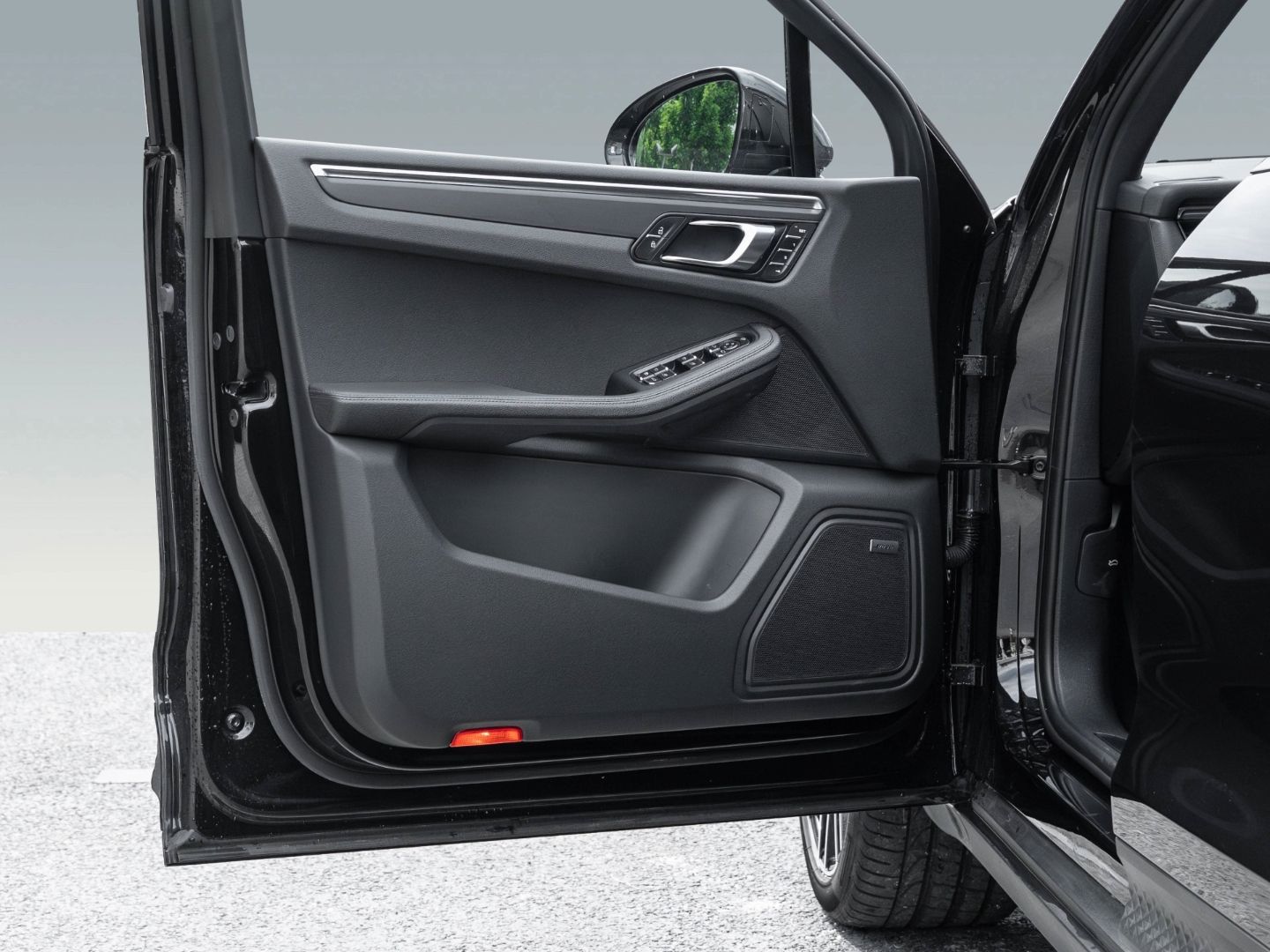 Porsche Macan - Samsaru's Car Outlet