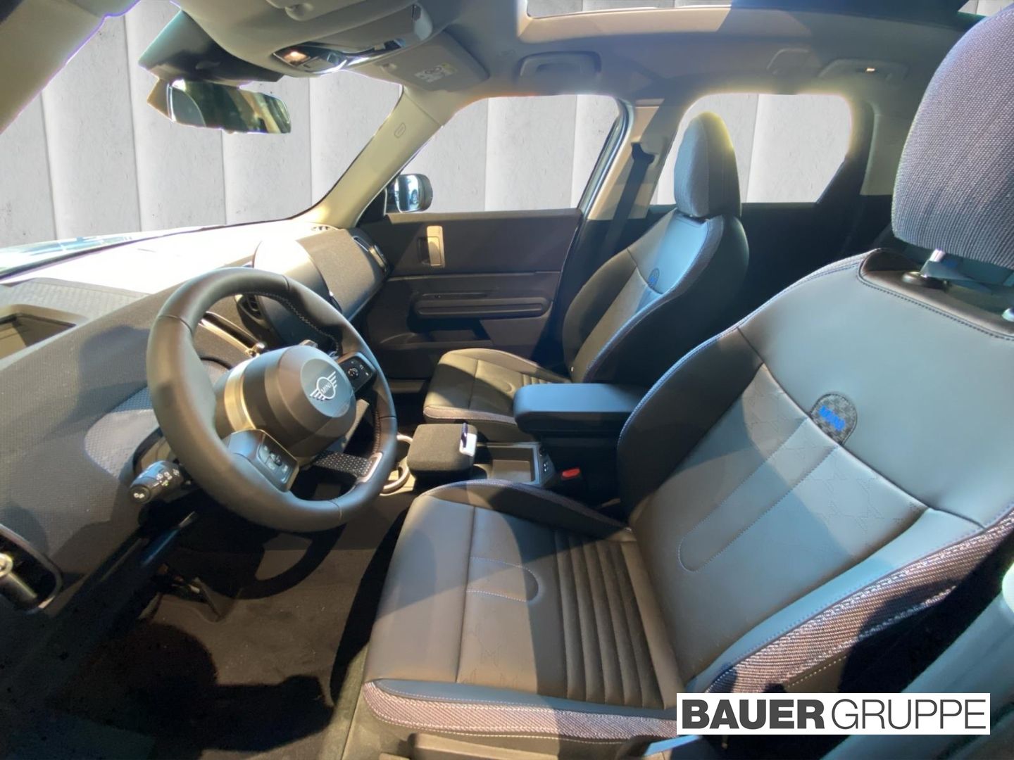 MINI Countryman C Classic Trim - Samsaru's Car Outlet