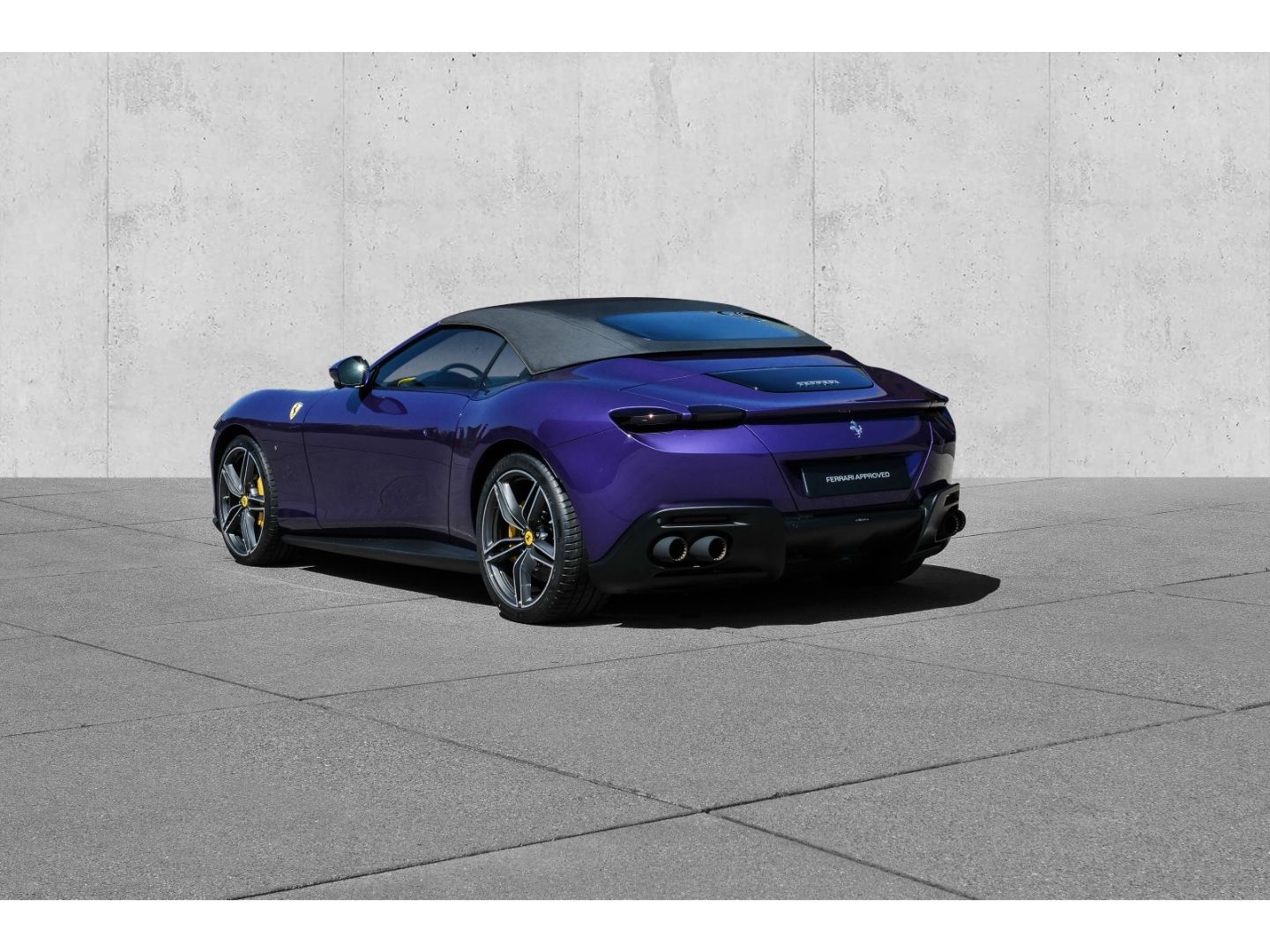 Ferrari Roma Spider - Samsaru's Car Outlet