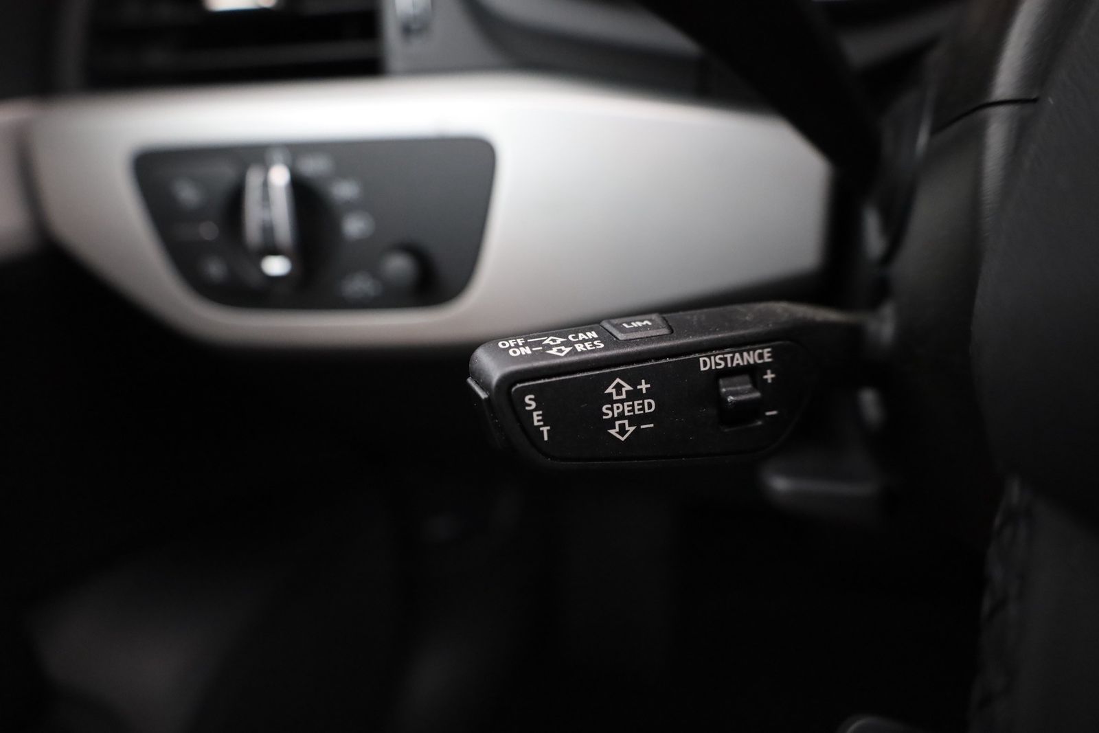 Audi A4 Avant 35 TFSI S-Line - Samsaru's Car Outlet
