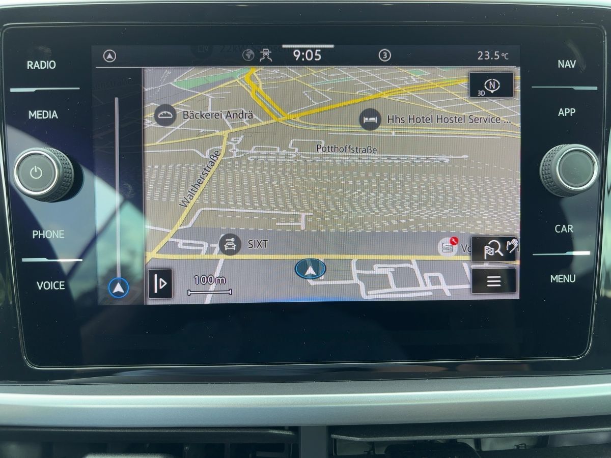 Volkswagen T-Roc Style 1.5 TSI - Samsaru's Car Outlet