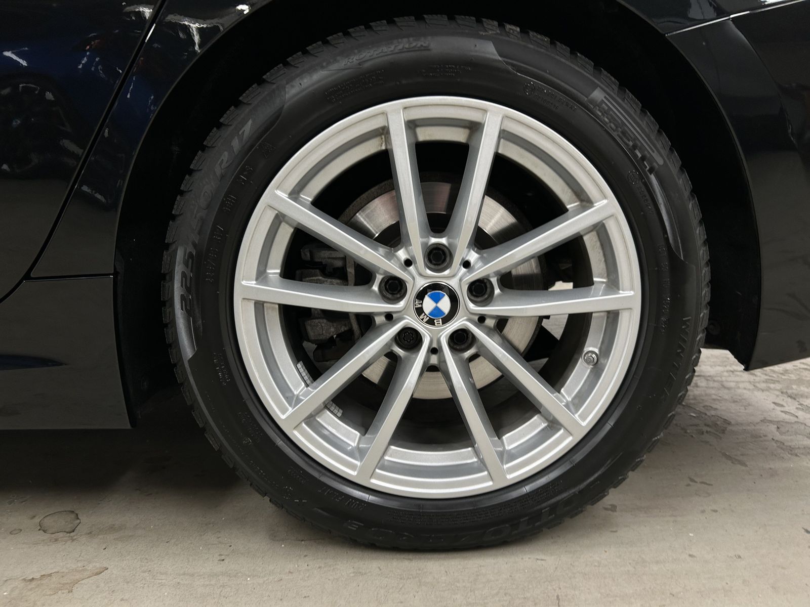 BMW 320d Touring M Sportpaket - Samsaru's Car Outlet