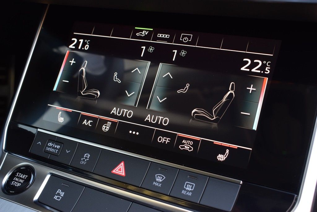 Audi A6 Avant 55 TFSI e qu/S-tr. *S-line*Matrix*AHK*
