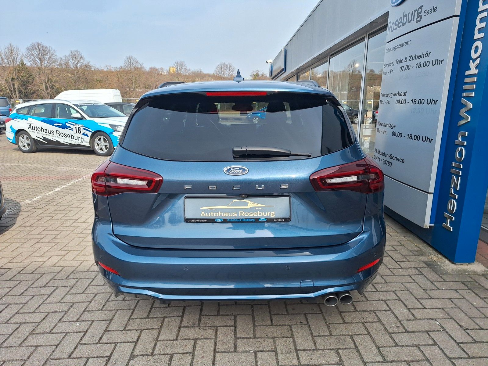 Ford Focus Turnier ST-Line X AHK NAVI LED PDC RFK LMF