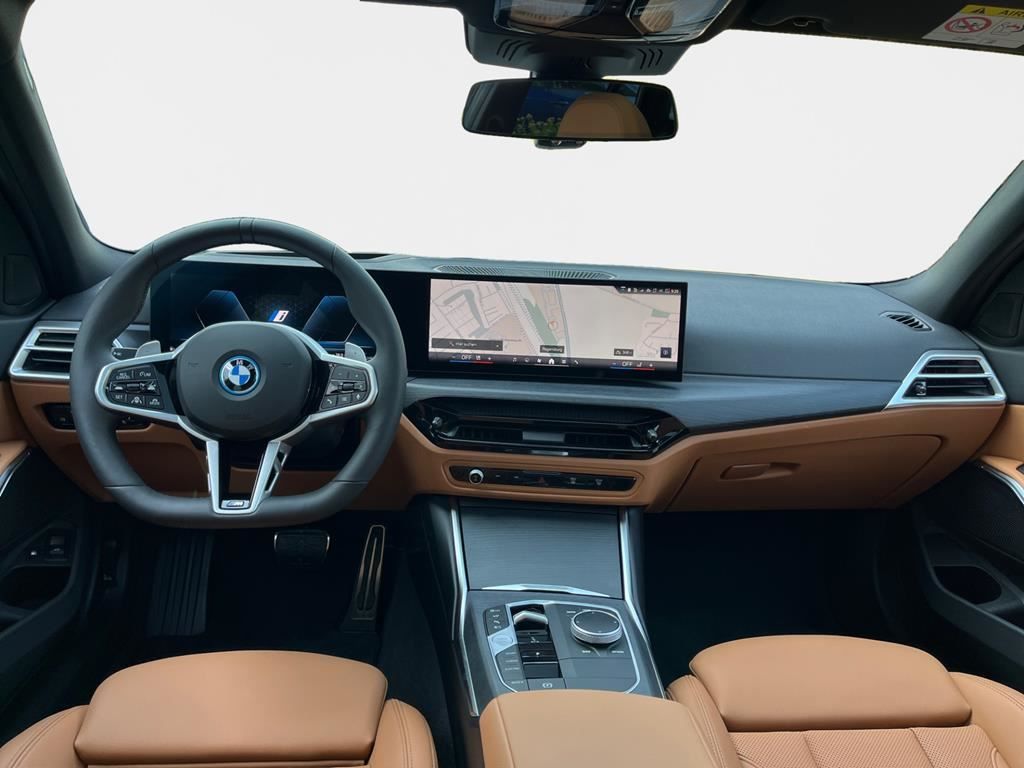 BMW 330e Touring xDrive M Sport AHK+ACC+Inno+Pano+
