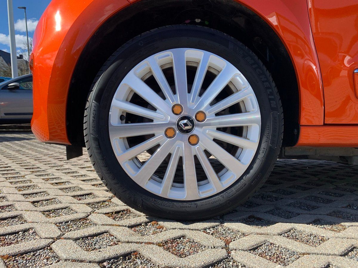 Renault Twingo ELECTRIC - Samsaru's Car Outlet