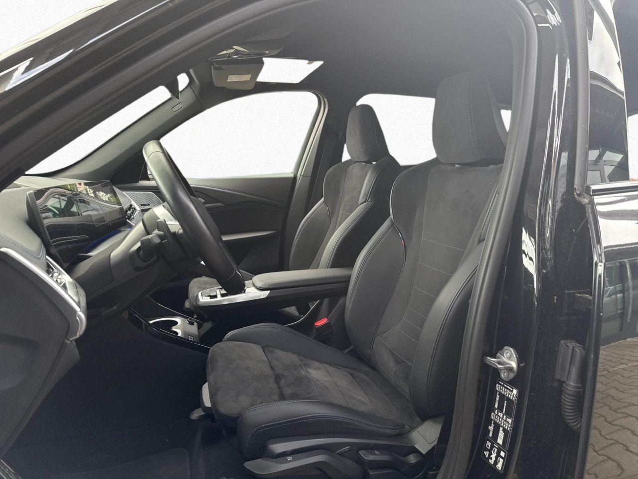 BMW X1 xDrive23d M Sport - Samsaru's Car Outlet