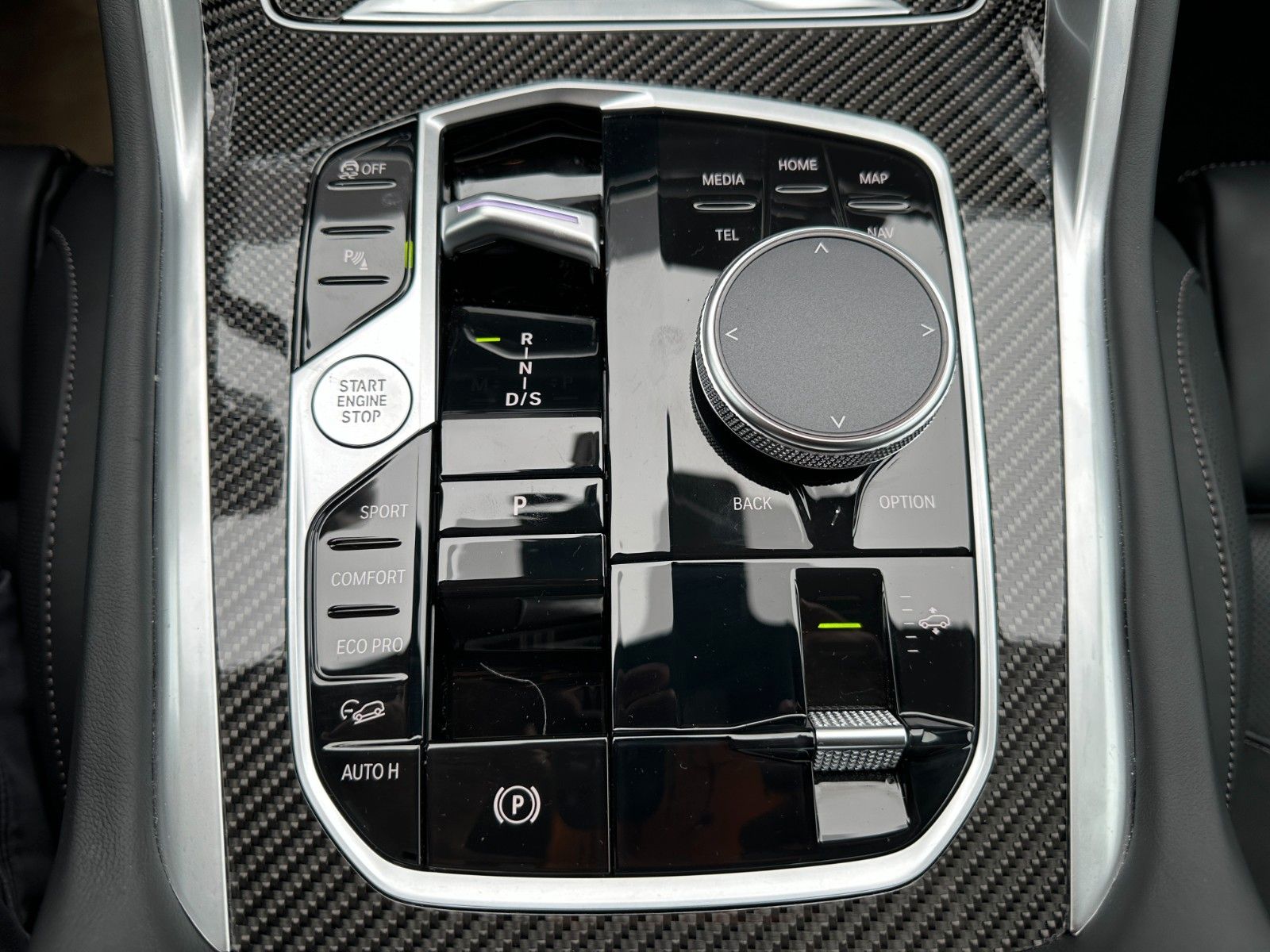 BMW X6 30d xDrive MSport ACC,HUD,HARMAN,LUFT,SOFTCL,