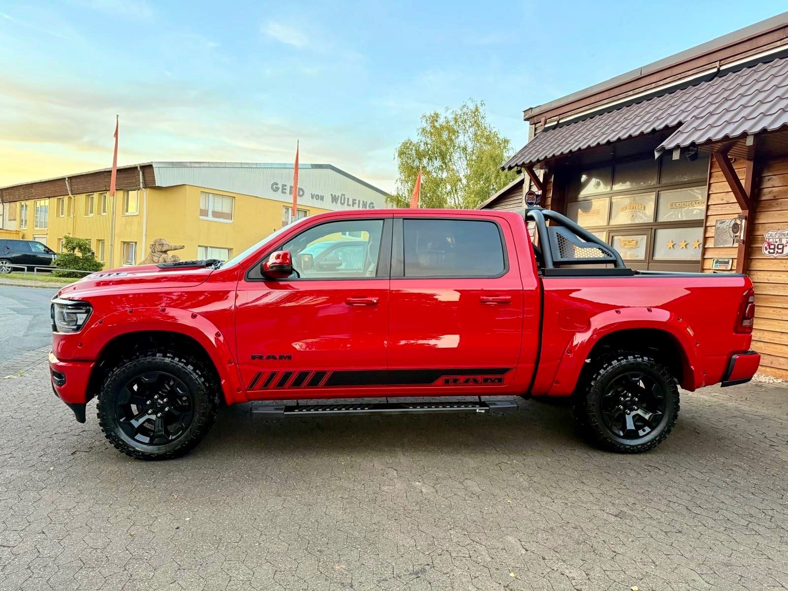 Dodge V8*SPORT*LIFT*4X4*AHK*LED*OFFROAD*NAVI*GARANTIE