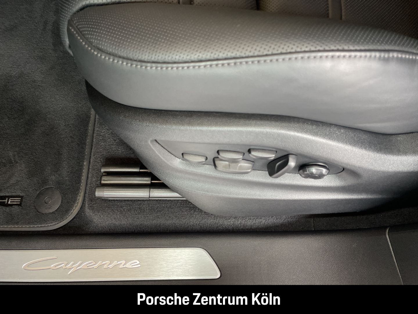 Porsche Cayenne E-Hybrid InnoDrive Head-Up BOSE PASM