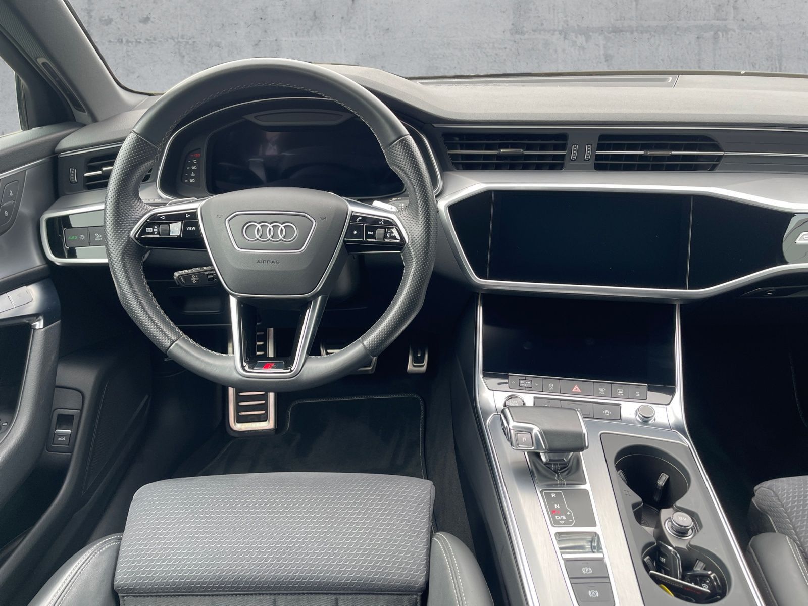 Audi A6 Avant 55 TFSI QU S-LINE 5JG+NAVI+AHK+HuD+B&O