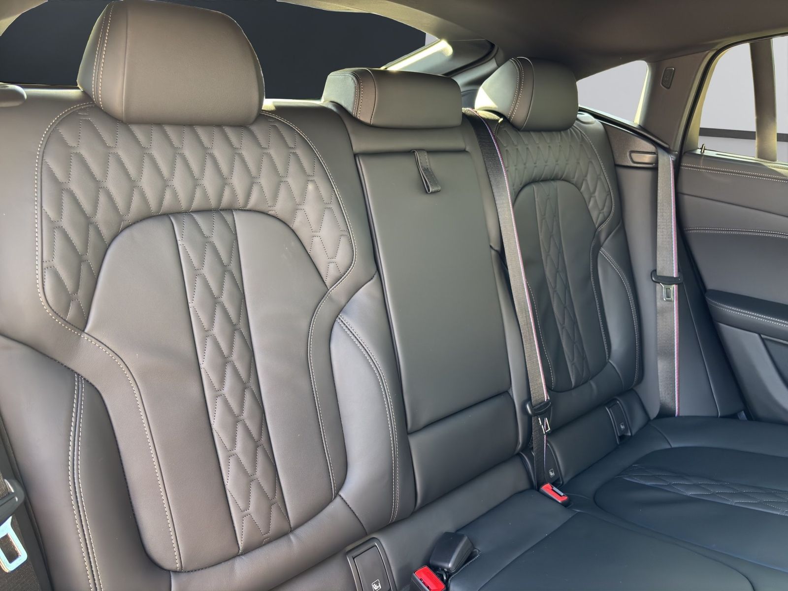 BMW X6 xDrive30d [M Sport, HUD, AHK, ACC, GSD, 22" L