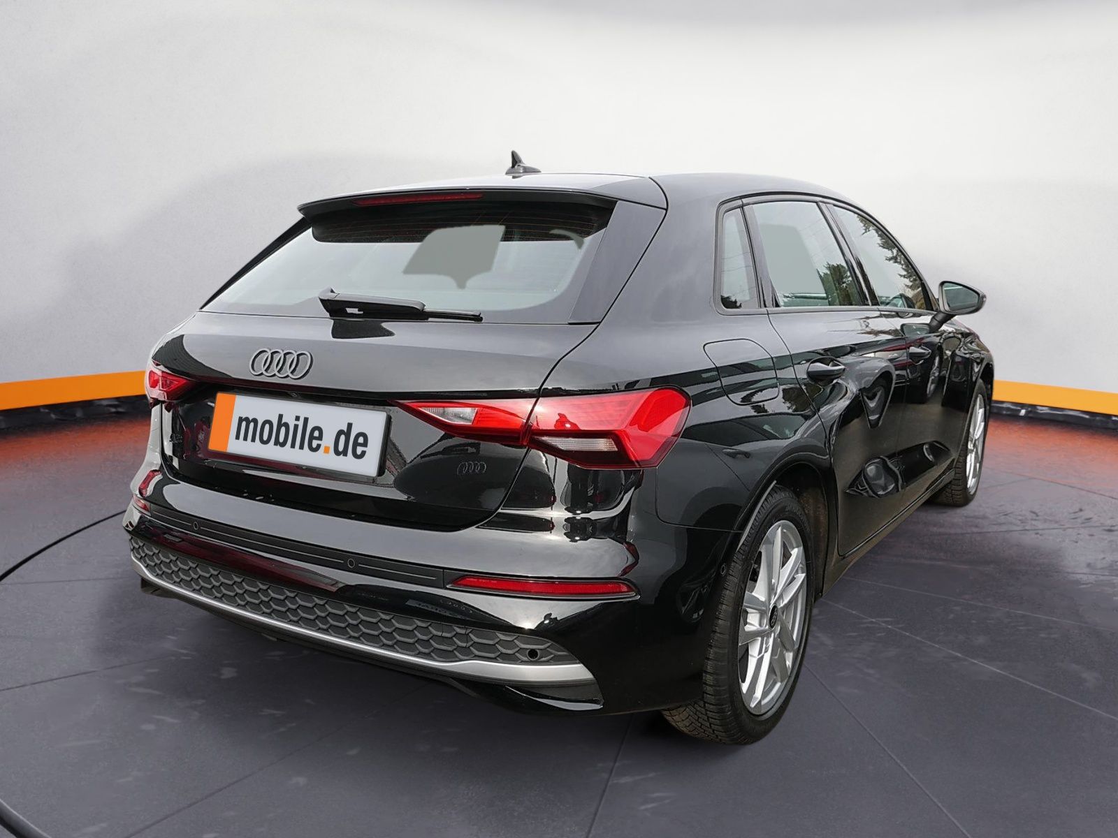 Audi A3 Sportback 35 TFSI Advanced - Samsaru's Car Outlet