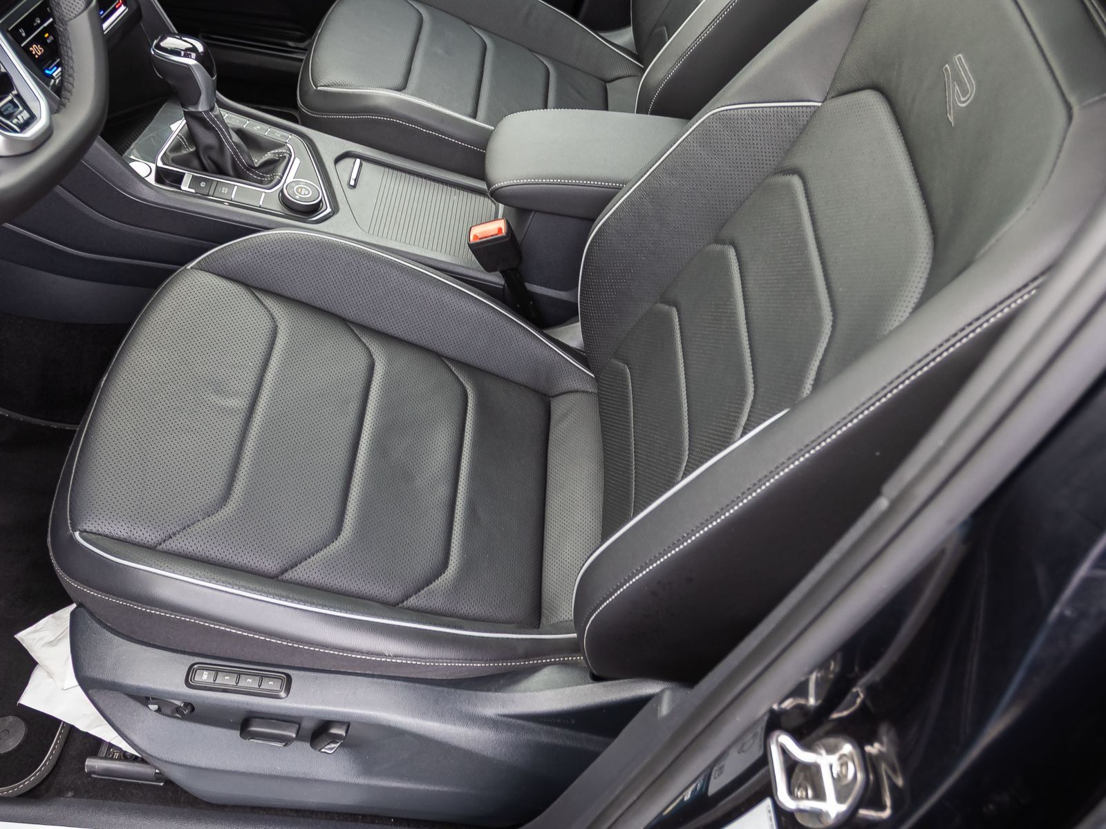 Volkswagen Tiguan Allspace 2.0 TSI R-Line 4M DSG HUD Matrix
