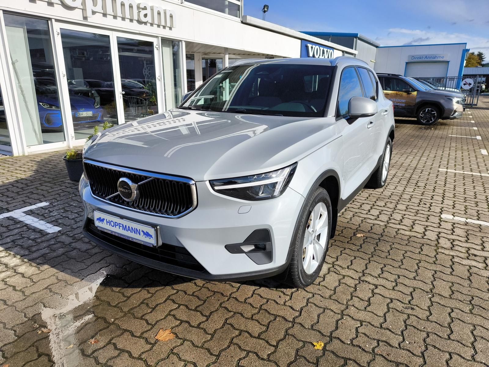 Volvo XC40 B4 Benzin Aut. ACC / BLIS / AHK