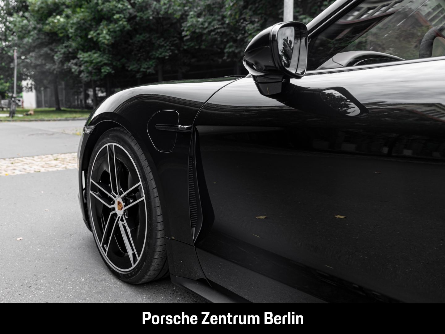Porsche Taycan GTS Burmester HA-Lenkung Surround-View