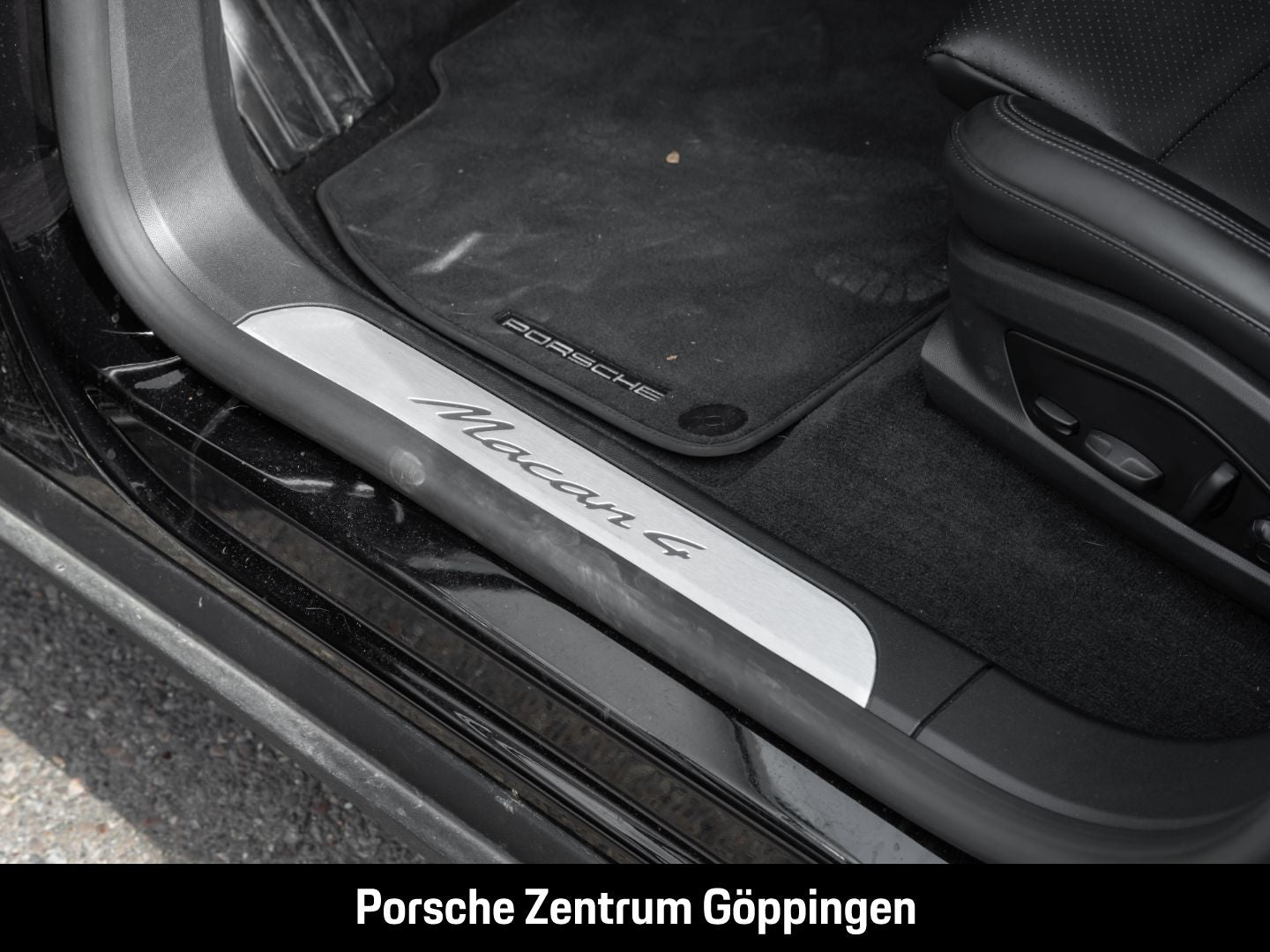 Porsche Macan 4 BOSE InnoDrive LED-Matrix Panoramadach