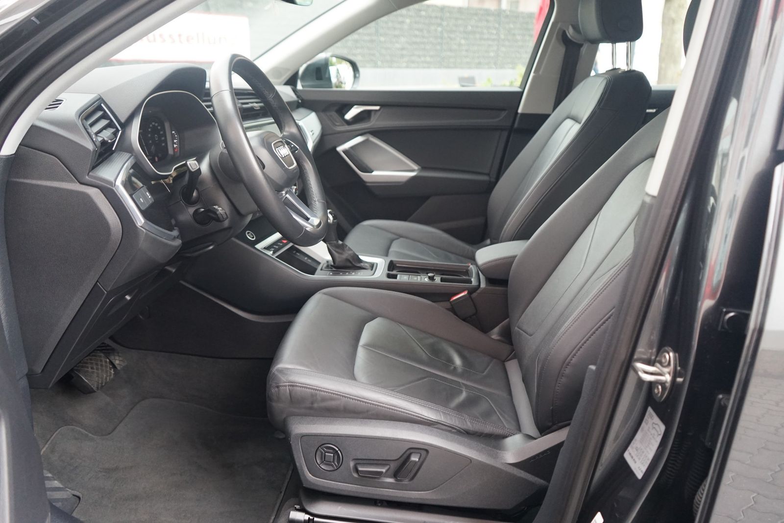 Audi Q3 Sportback 40 TDI quattro S line - Samsaru's Car Outlet