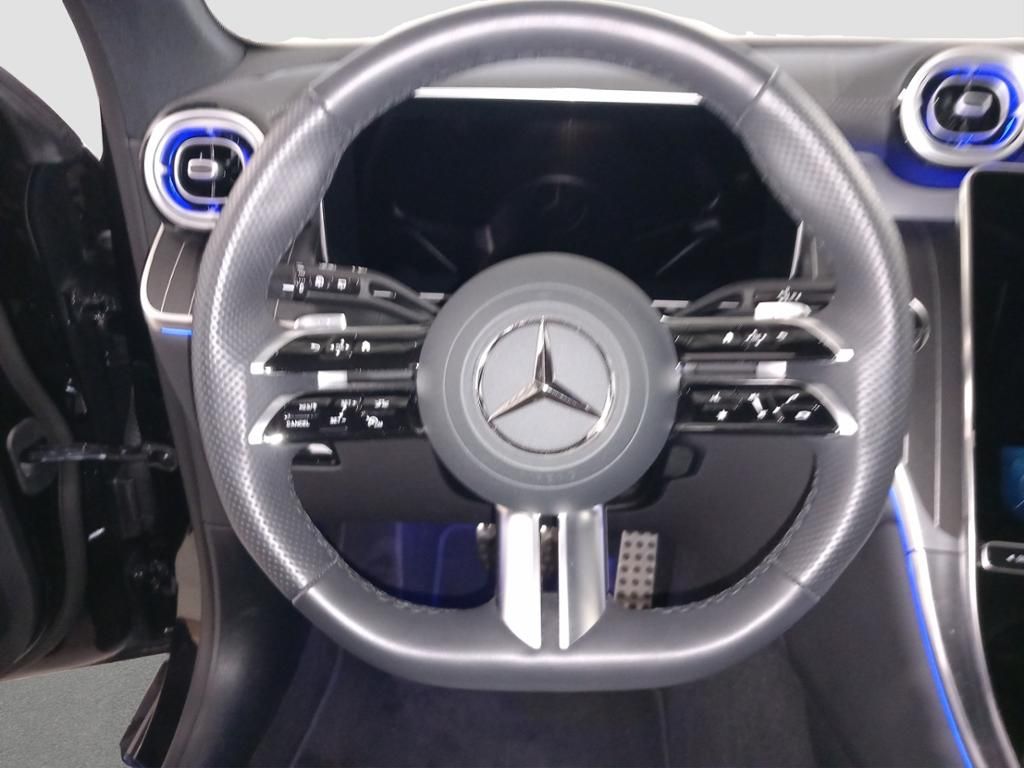 Mercedes-Benz GLC 200 4M AMG*AHK*Pano-Dach*Distronic*360
