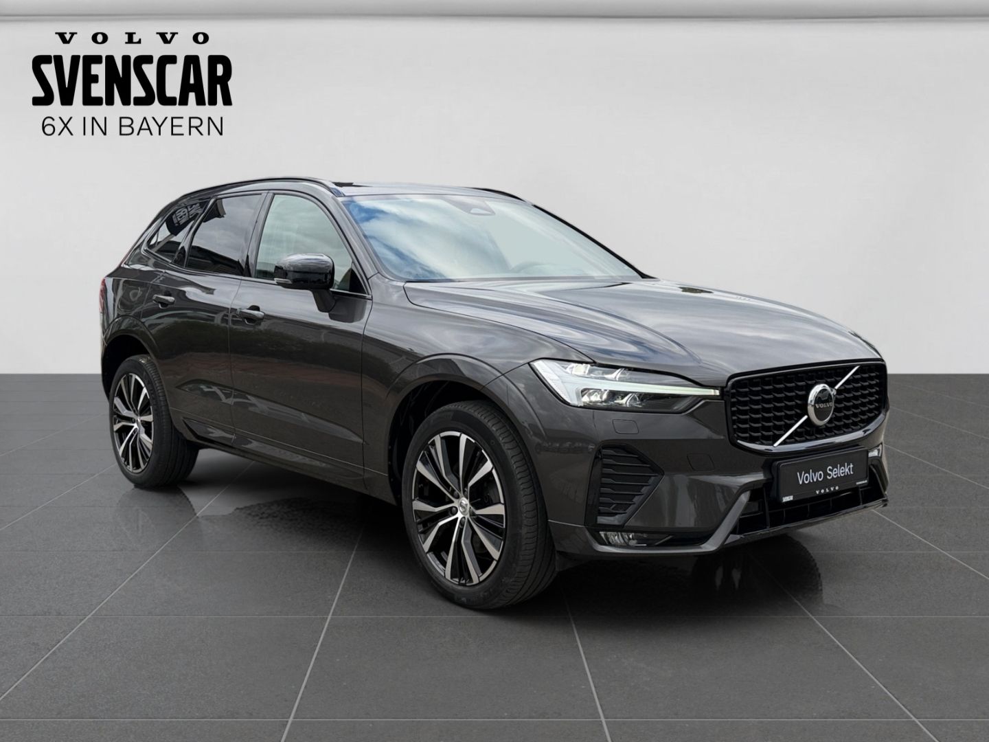 Volvo XC60 B5 Ultimate Dark AWD HUD  StandHZG H&K Luft