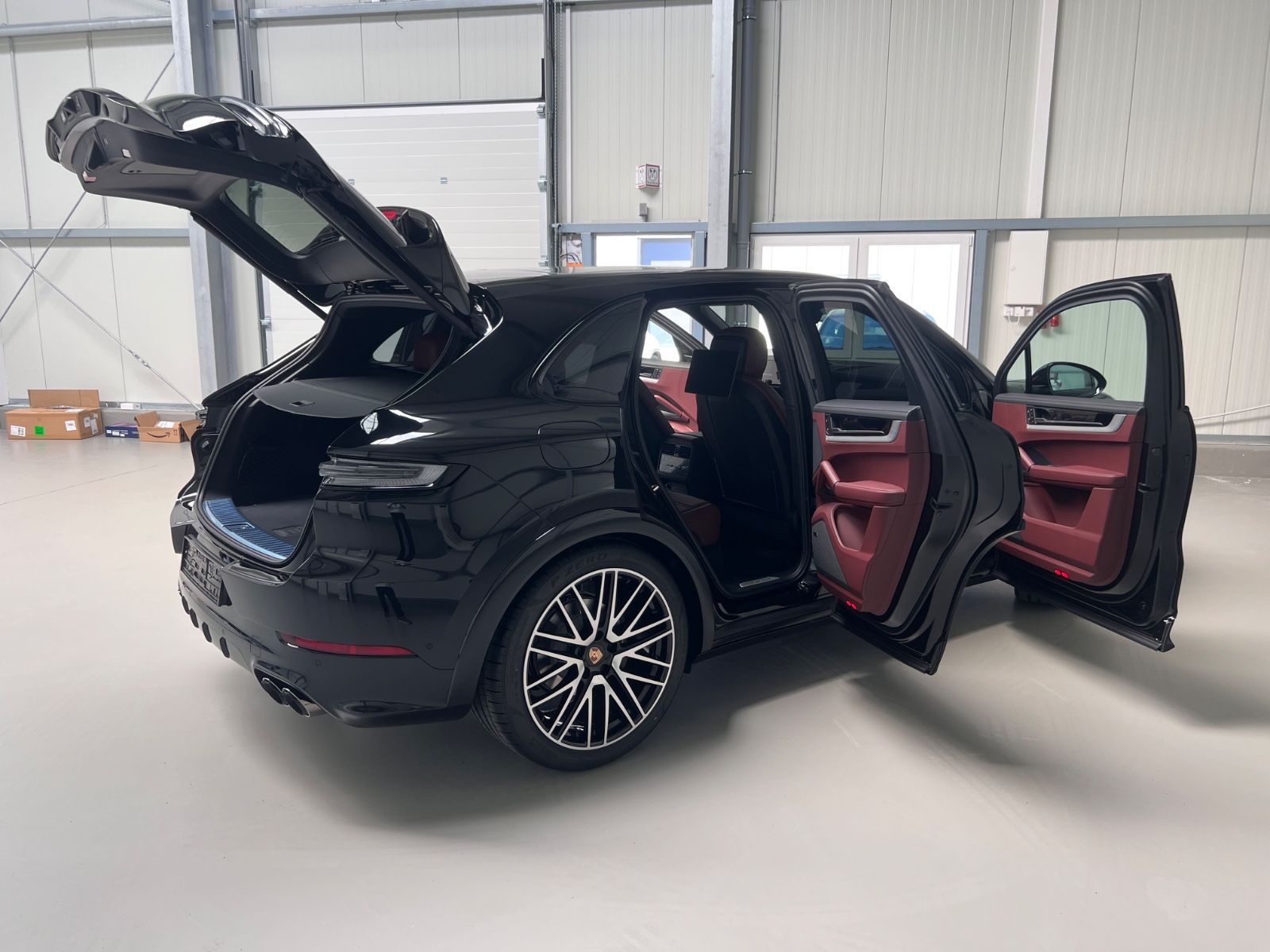 Porsche Cayenne Pano/22"/Head-Up/H- Achs/Masage/TV/RSE
