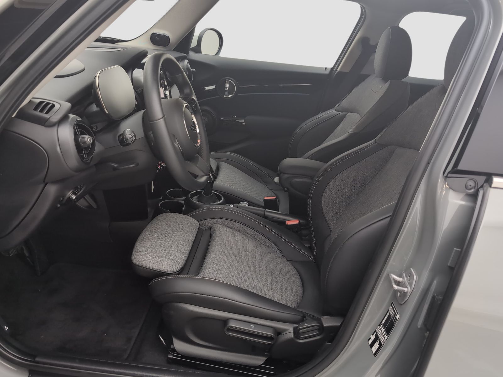 MINI Cooper - Samsaru's Car Outlet