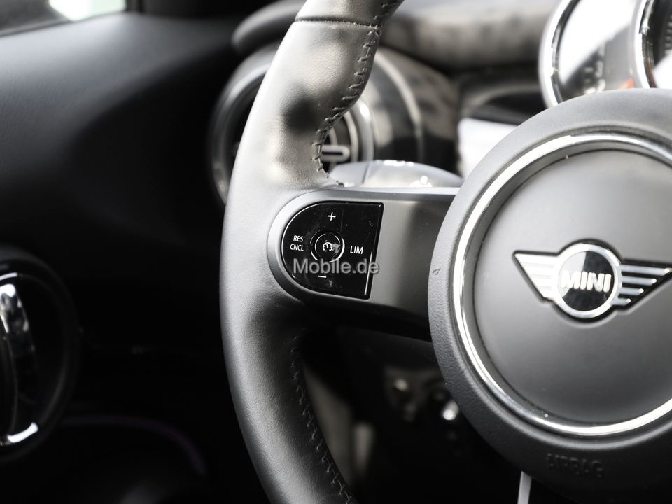 MINI One MINI Yours - Samsaru's Car Outlet