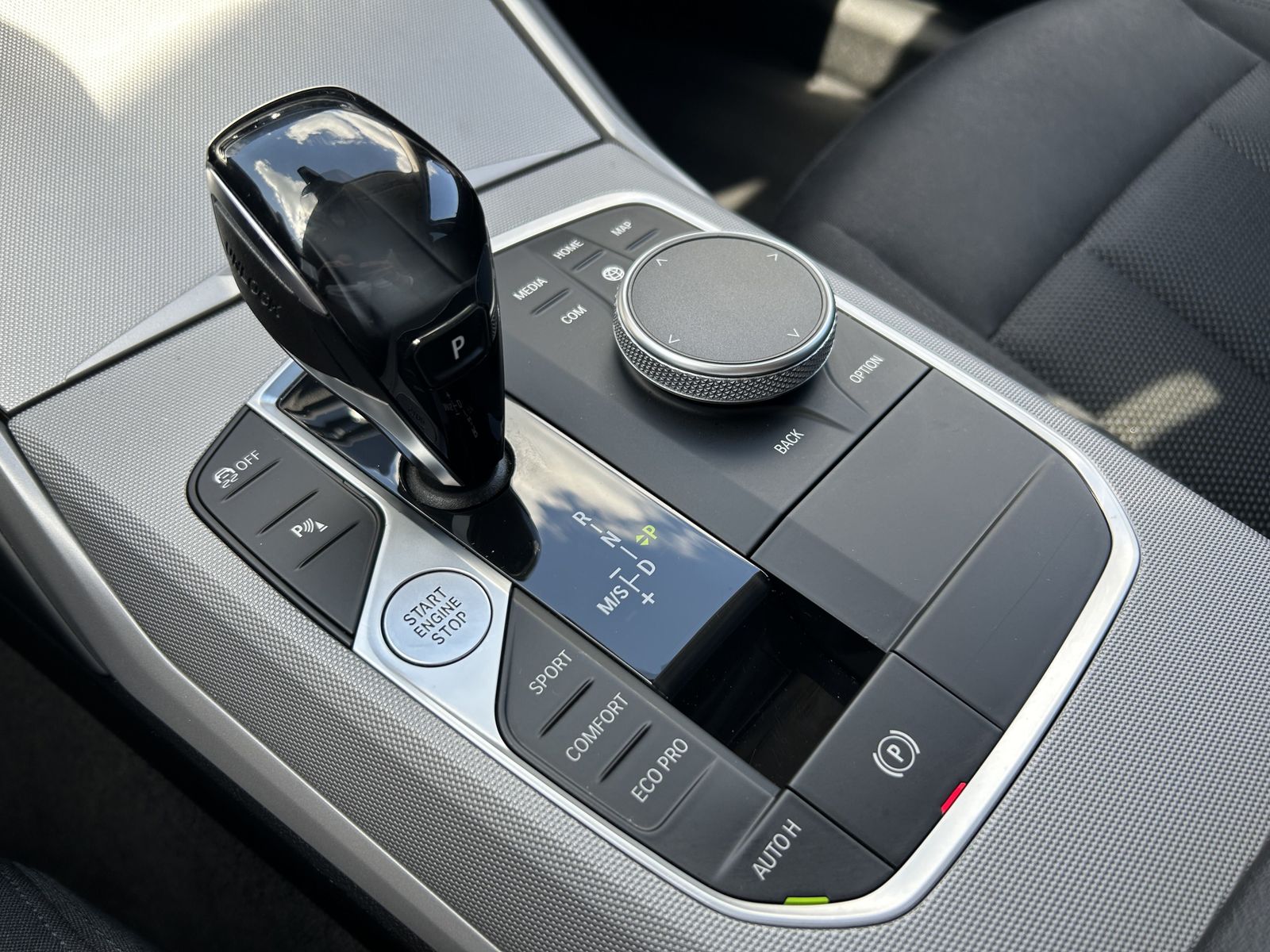 BMW 320d Touring - Samsaru's Car Outlet