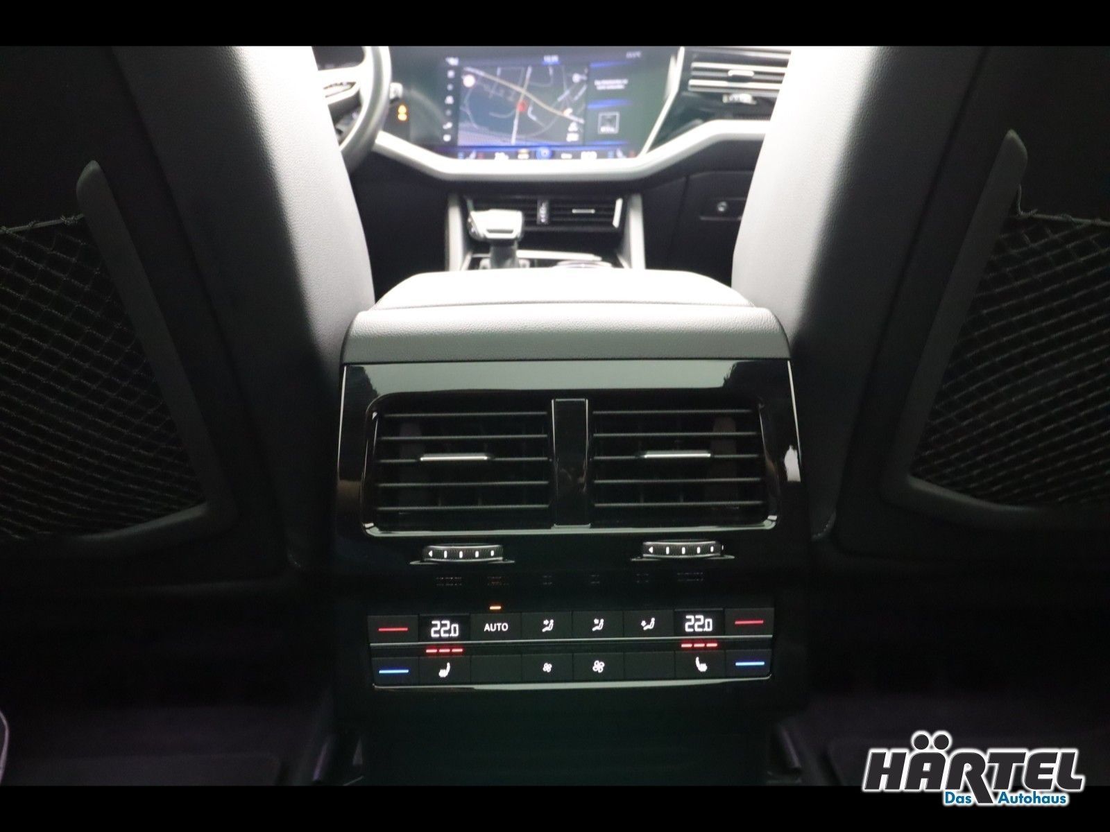 Volkswagen Touareg Elegance eHybrid 3.0 V6 TSI Tiptronic - Samsaru's Car Outlet