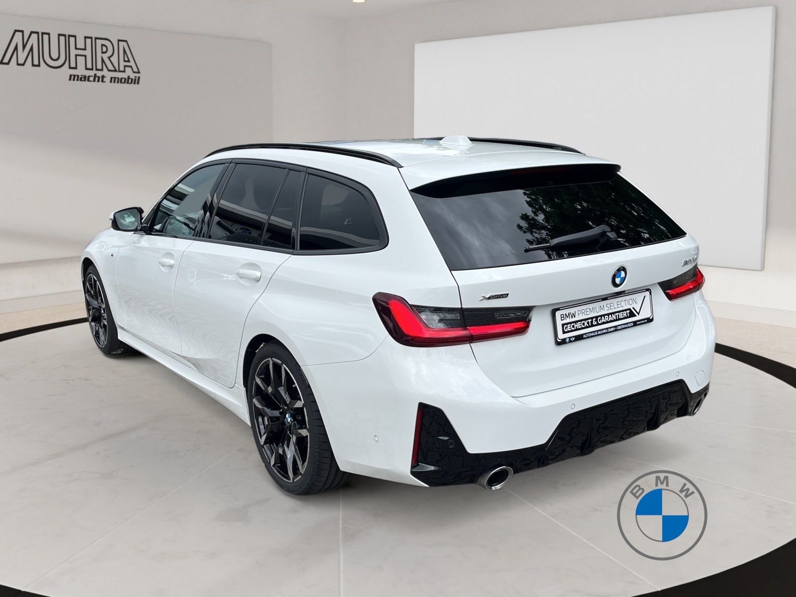 BMW 320d xDrive Touring M Sport AHK Pano LED