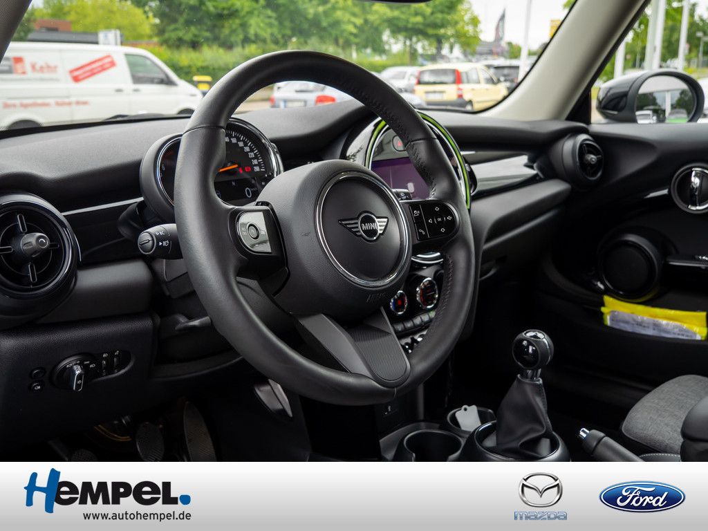 MINI Cooper Essential - Samsaru's Car Outlet