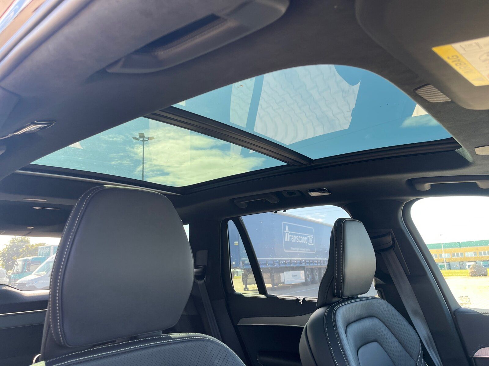 Volvo XC 90 T8 AWD Ultimate Dark AHK+NAVI+360°RFK+TEM