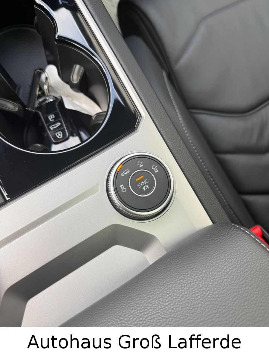 Volkswagen Touareg R-Line 4Motion 360 Kam Head Up Pano